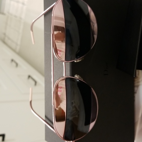 Sunglasses - Picture 2 of 8